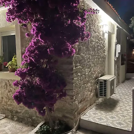 Mediterranean House Apartmán